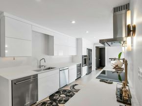 211 Hornbill Drive, Manhasset NY 11030