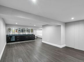 211 Hornbill Drive, Manhasset NY 11030