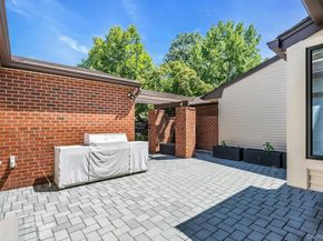 211 Hornbill Drive, Manhasset NY 11030