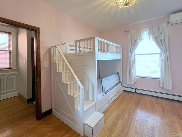 6731 52nd Road, Maspeth NY 11378