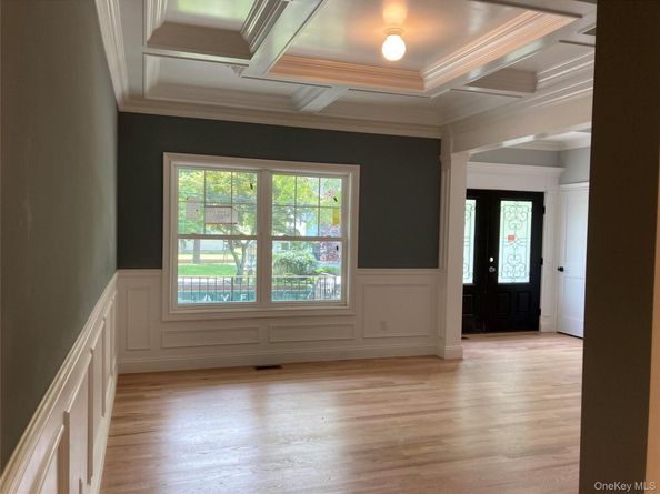 130 Syosset Woodbury Road, Syosset NY 11791