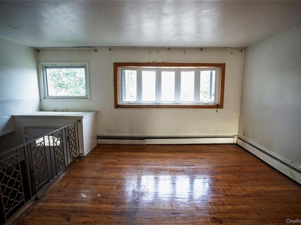 292 Westside Avenue, Freeport NY 11520