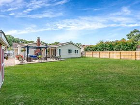 21 Windermere Drive, Holbrook NY 11741