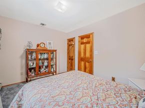 21 Windermere Drive, Holbrook NY 11741