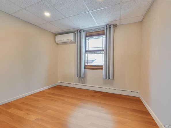 20 W 18th Road, Broad Channel NY 11693