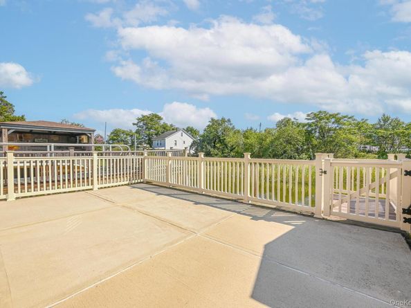 20 W 18th Road, Broad Channel NY 11693