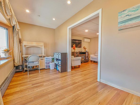 20 W 18th Road, Broad Channel NY 11693