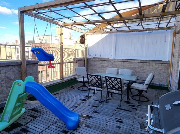 274 Wallabout Street 7B, Brooklyn NY 11206