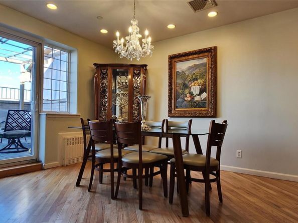 274 Wallabout Street 7B, Brooklyn NY 11206