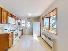 19 Arpad Street, Hicksville NY 11801