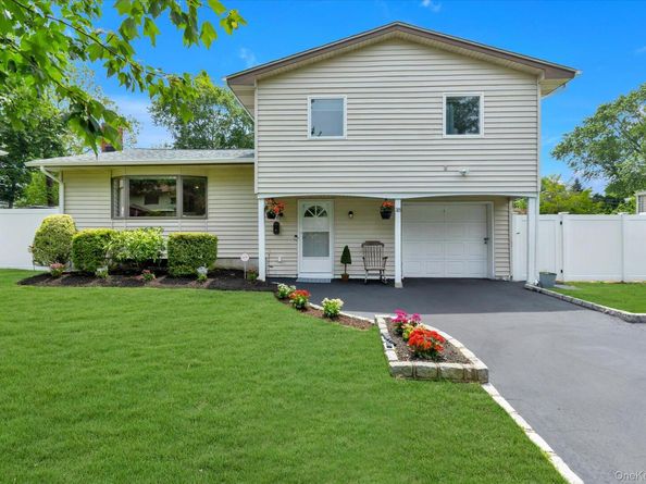 18 Catherwood Crescent, Melville NY 11747