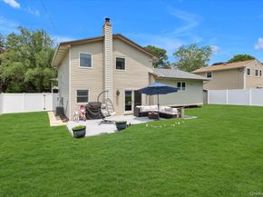 18 Catherwood Crescent, Melville NY 11747