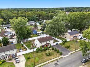 86 Riddle Street, Brentwood NY 11717