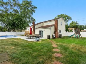 86 Riddle Street, Brentwood NY 11717