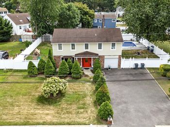 86 Riddle Street