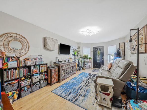 272 E Harrison Street, Long Beach NY 11561