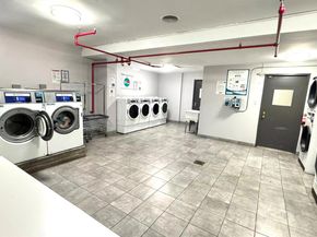14220 Franklin Ave 2T, Flushing NY 11355