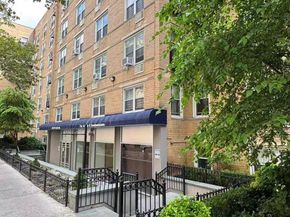 14220 Franklin Ave 2T, Flushing NY 11355