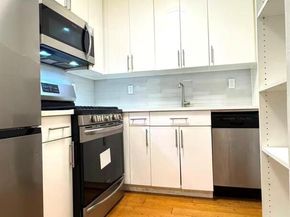 14220 Franklin Ave 2T, Flushing NY 11355