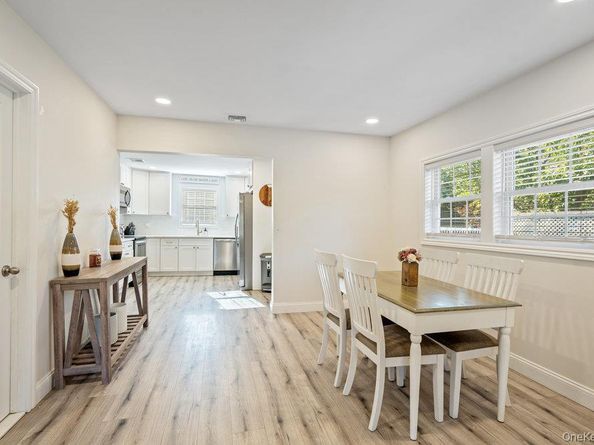 41 Eatondale Avenue, Blue Point NY 11715