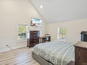 41 Eatondale Avenue, Blue Point NY 11715