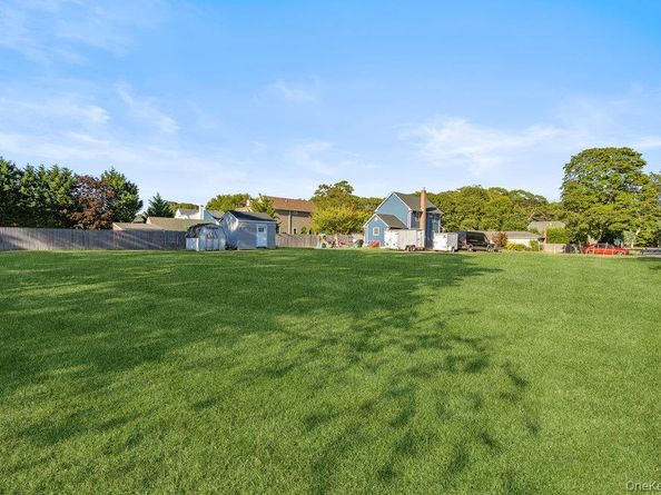 41 Eatondale Avenue, Blue Point NY 11715