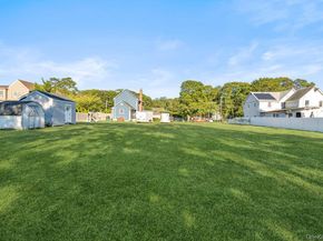 41 Eatondale Avenue, Blue Point NY 11715
