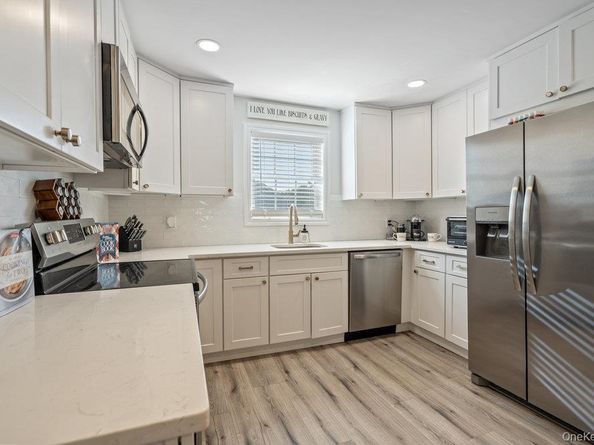 41 Eatondale Avenue, Blue Point NY 11715