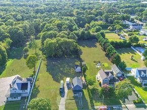 41 Eatondale Avenue, Blue Point NY 11715
