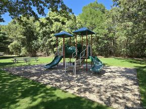 44 Victorian Lane, Medford NY 11763