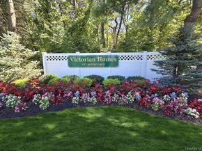 44 Victorian Lane, Medford NY 11763