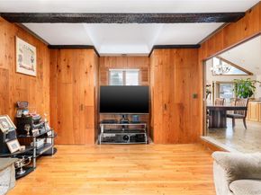 11 Eaton Road, Syosset NY 11791