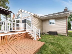 11 Eaton Road, Syosset NY 11791