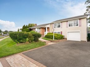 11 Eaton Road, Syosset NY 11791