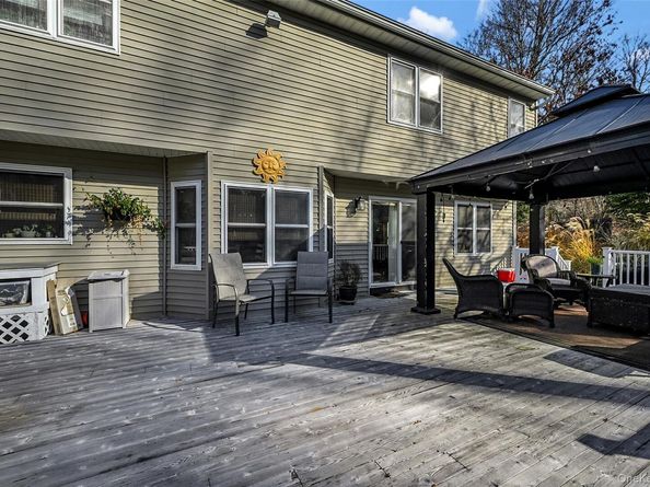 4 Apple Lane, Wading River NY 11792