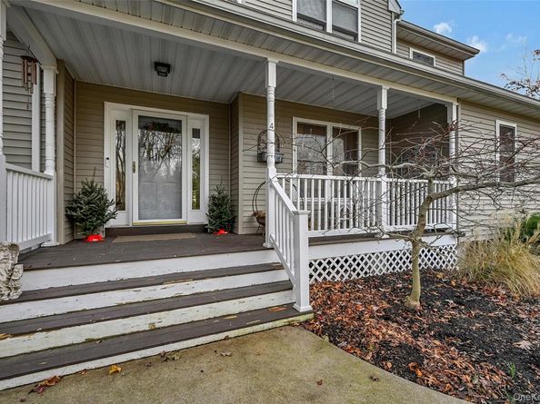 4 Apple Lane, Wading River NY 11792