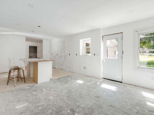 1802 Amazon Road, Mohegan Lake NY 10547