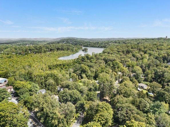 1802 Amazon Road, Mohegan Lake NY 10547