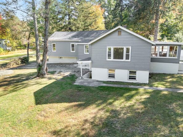 1802 Amazon Road, Mohegan Lake NY 10547