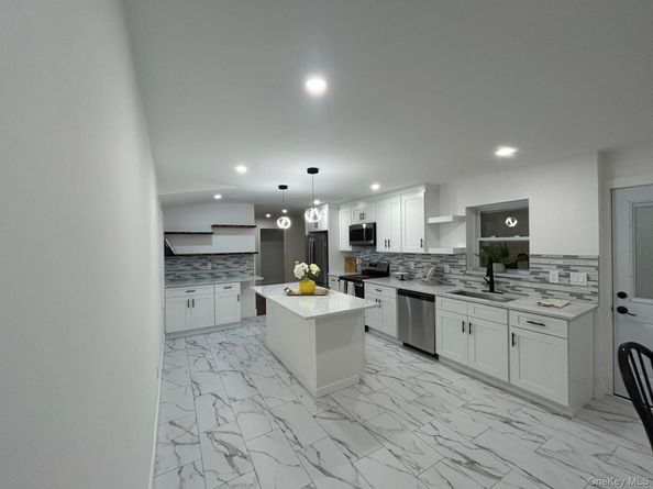 1802 Amazon Road, Mohegan Lake NY 10547