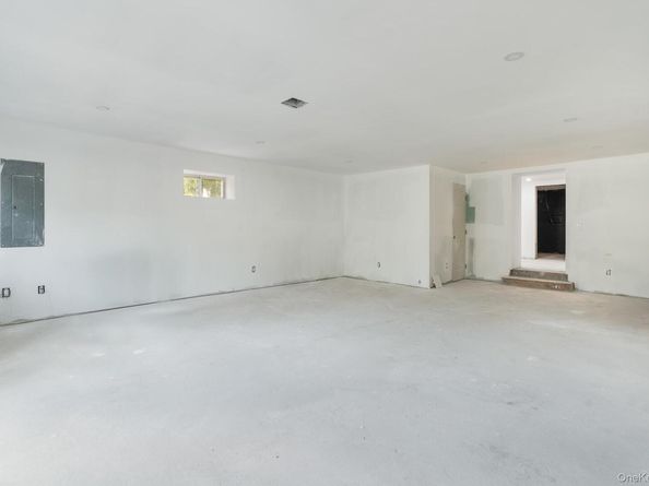 1802 Amazon Road, Mohegan Lake NY 10547