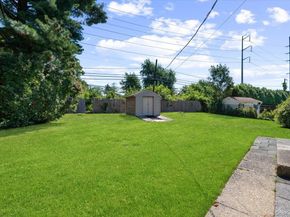 331 Woodbridge Lane, Jericho NY 11753