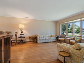 331 Woodbridge Lane, Jericho NY 11753