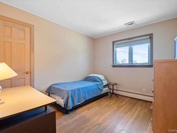 331 Woodbridge Lane, Jericho NY 11753