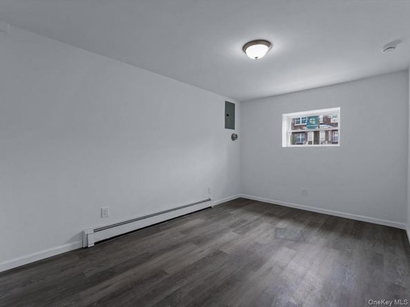 2935 Middletown Road B, Bronx NY 10461