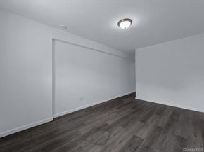 2935 Middletown Road B, Bronx NY 10461