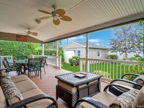 62 Vincent Road, Hicksville NY 11801
