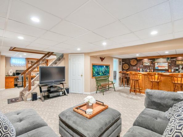 62 Vincent Road, Hicksville NY 11801