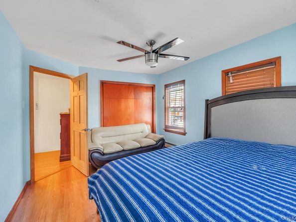 160 N Central Avenue, Valley Stream NY 11580