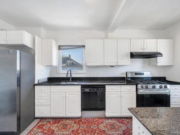 160 N Central Avenue, Valley Stream NY 11580